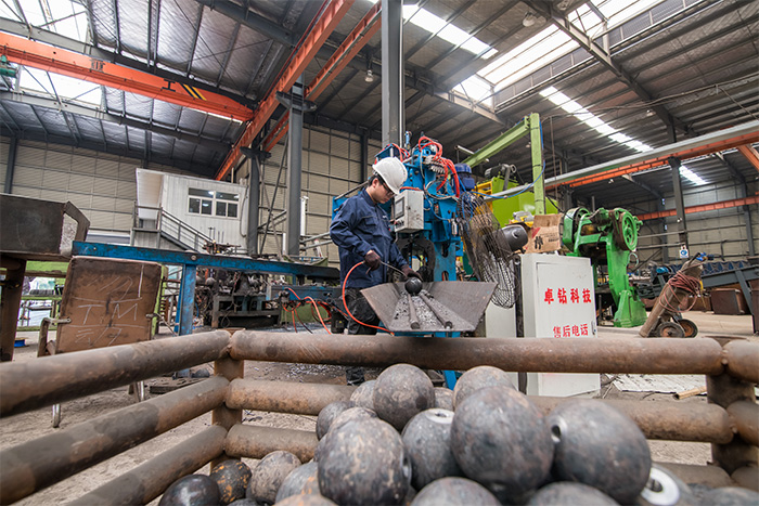 老河口网架配件-螺栓球加工车间